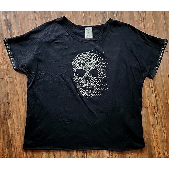 Vocal Womens Size 3 XL Black Tshirt With Metal Stud Skull Design - Picture 1 of 5